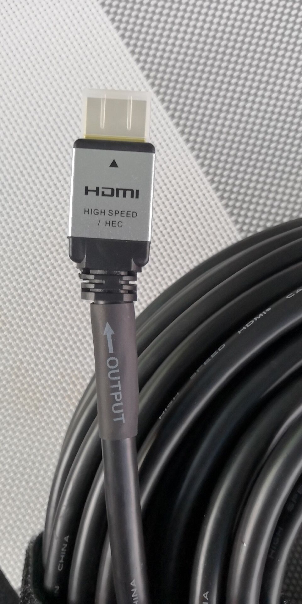 HDMI cable with signal amplified